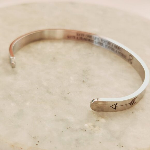 Mint & Lily Nurse Save Lives Silver Tone Minimalist Simple Cuff Bracelet - Picture 6 of 9